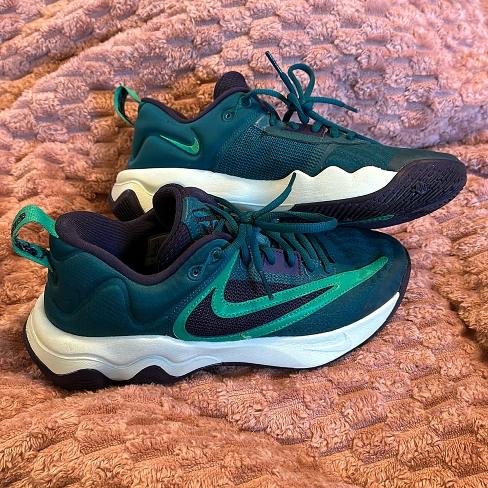 Women’s Nike basketball shoes